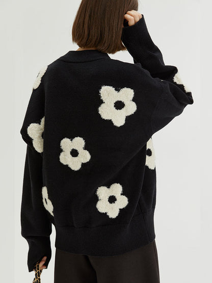 Cardigan Noir à Motif Floral avec Coupe Oversize et Boutons pour Femmes | Idéal pour Saisons Fraîches