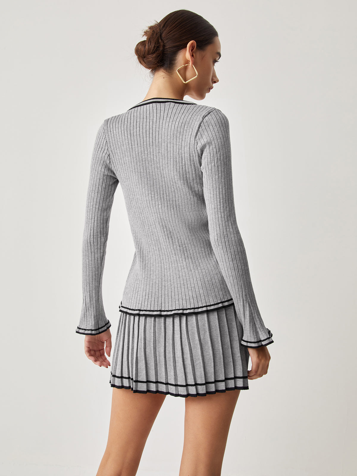 Ensemble Twin-Set Avec Cardigan Côtelé Et Jupe Plissée Pour Femmes | Idéal Pour Bureau Et Sorties