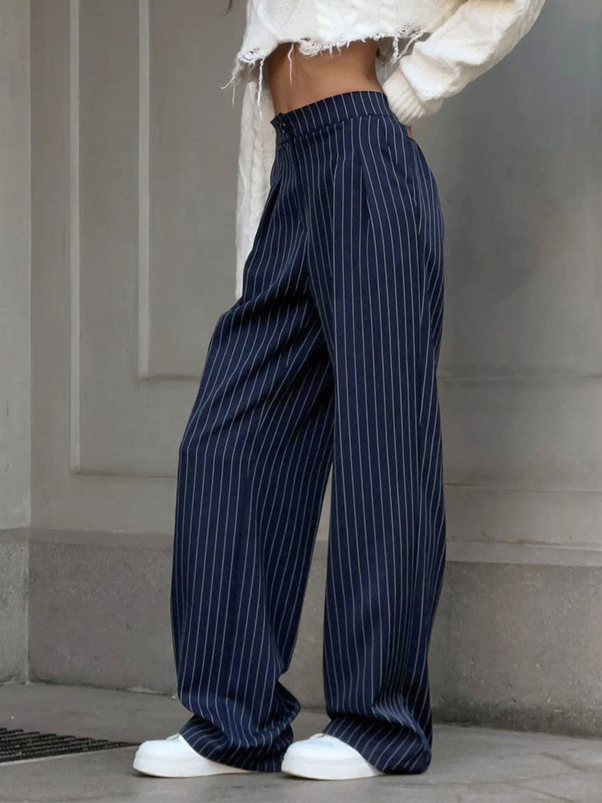 Pantalon à Rayures Fines avec Coupe Droite et Taille Structurée pour Femme | Idéal pour Bureau et Quotidien
