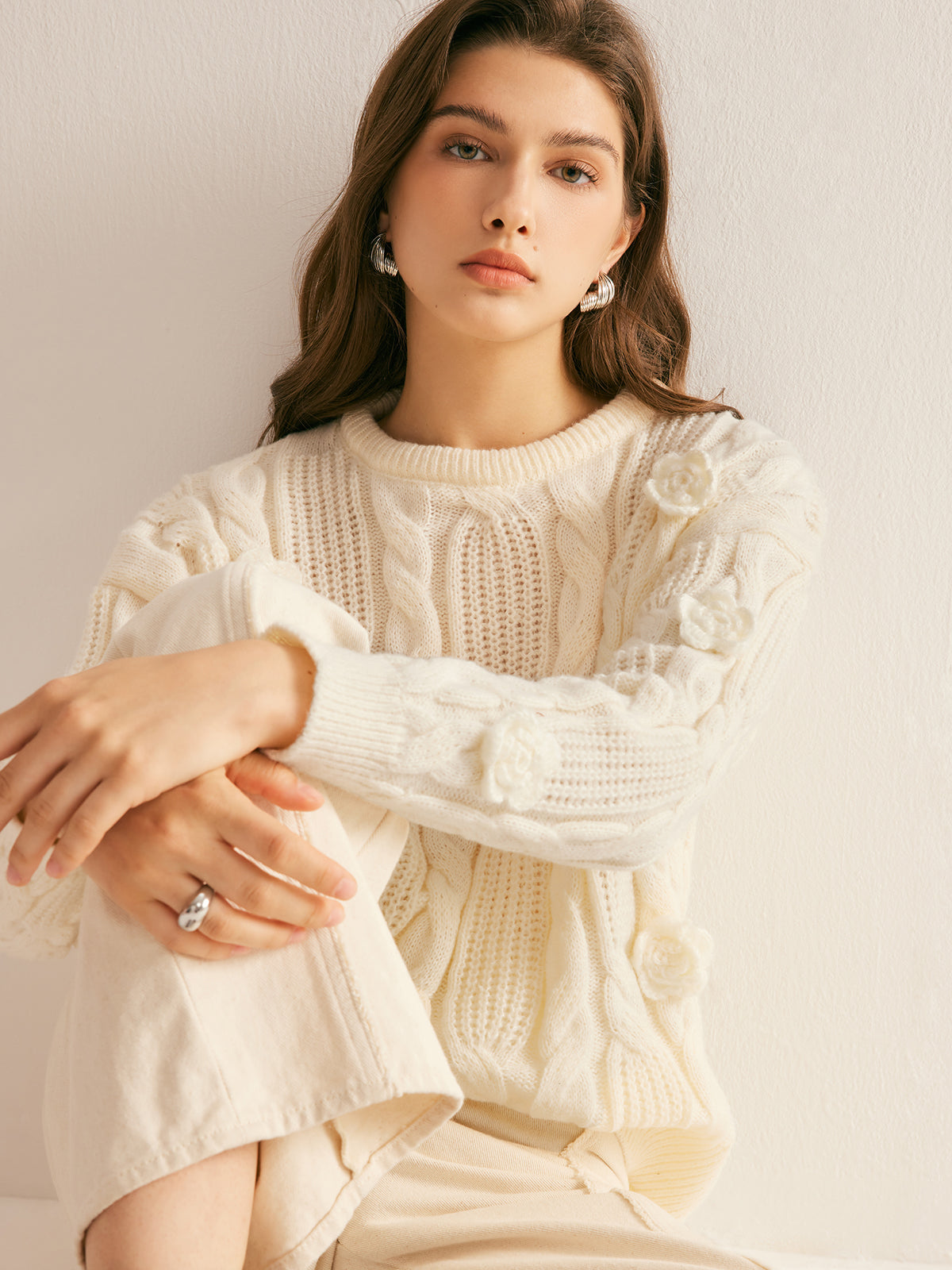 Pull À Col Rond Avec Maille Torsadée Et Fleurs 3D Pour Femmes | Idéal Pour Tenues Quotidiennes