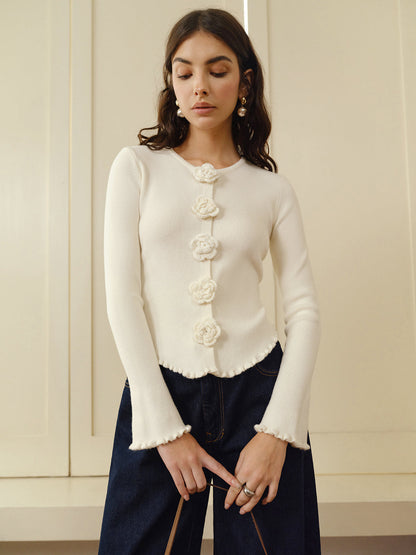 Cardigan Ajusté à Boutons Fleurs en Relief pour Femme | Idéal pour le Printemps et l’Automne