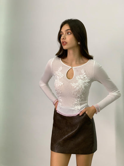 Haut Ajusté à Broderie Florale avec Col Rond pour Femmes | Idéal pour Usage Quotidien