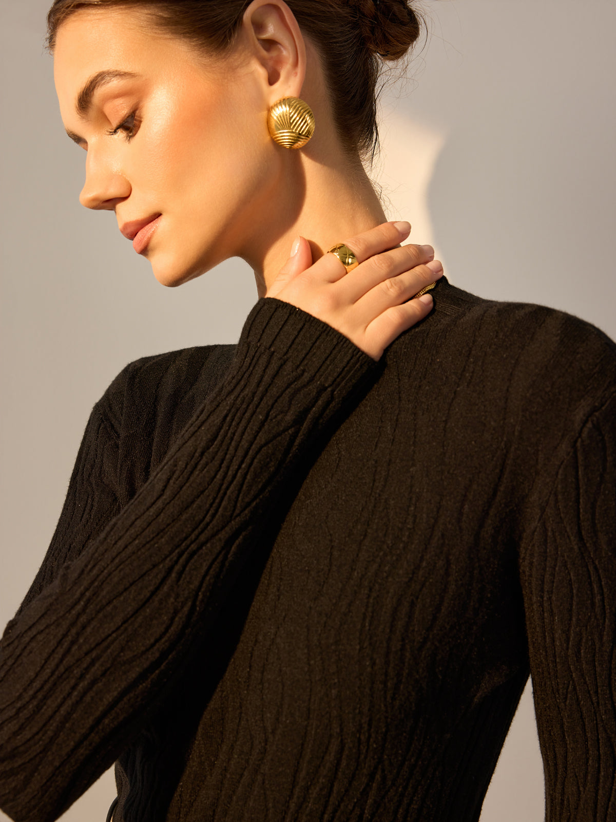 Pull Ajusté Avec Texture Ondulée Et Col Montant Pour Femme | Idéal Pour Usage Quotidien