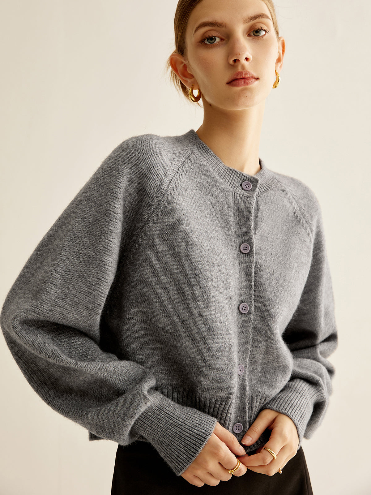 Cardigan Court à Manches Raglan avec Col Rond pour Femme | Idéal pour le Quotidien et le Bureau