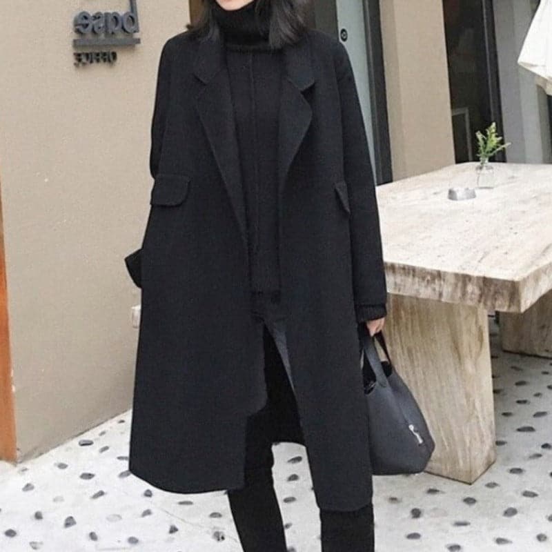 Manteau Urbain avec Revers Structurés et Poches Intégrées pour Femmes | Idéal pour Saison Froide