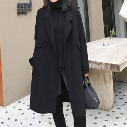 Manteau Urbain avec Revers Structurés et Poches Intégrées pour Femmes | Idéal pour Saison Froide
