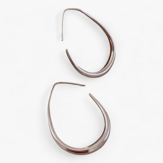 Boucles d’Oreilles Ovales en Métal avec Aiguille Argentée pour Femme | Idéal pour un Usage Quotidien