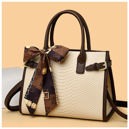 Sac à Main Moyen en Simili Cuir avec Détails Métalliques pour Femme | Idéal pour Usage Quotidien