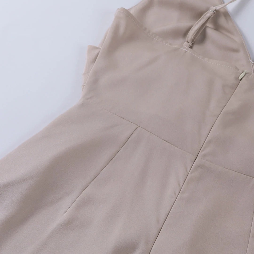 Robe Longue avec Bretelles et Coupe Évasée pour Femme | Idéale pour Événements ou Dîners