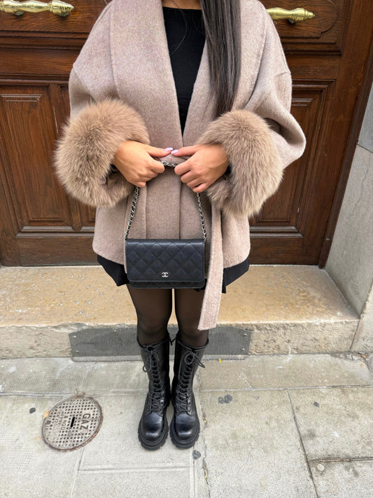 Manteau Long avec Détails Contrastés pour Femmes | Idéal pour l’Hiver