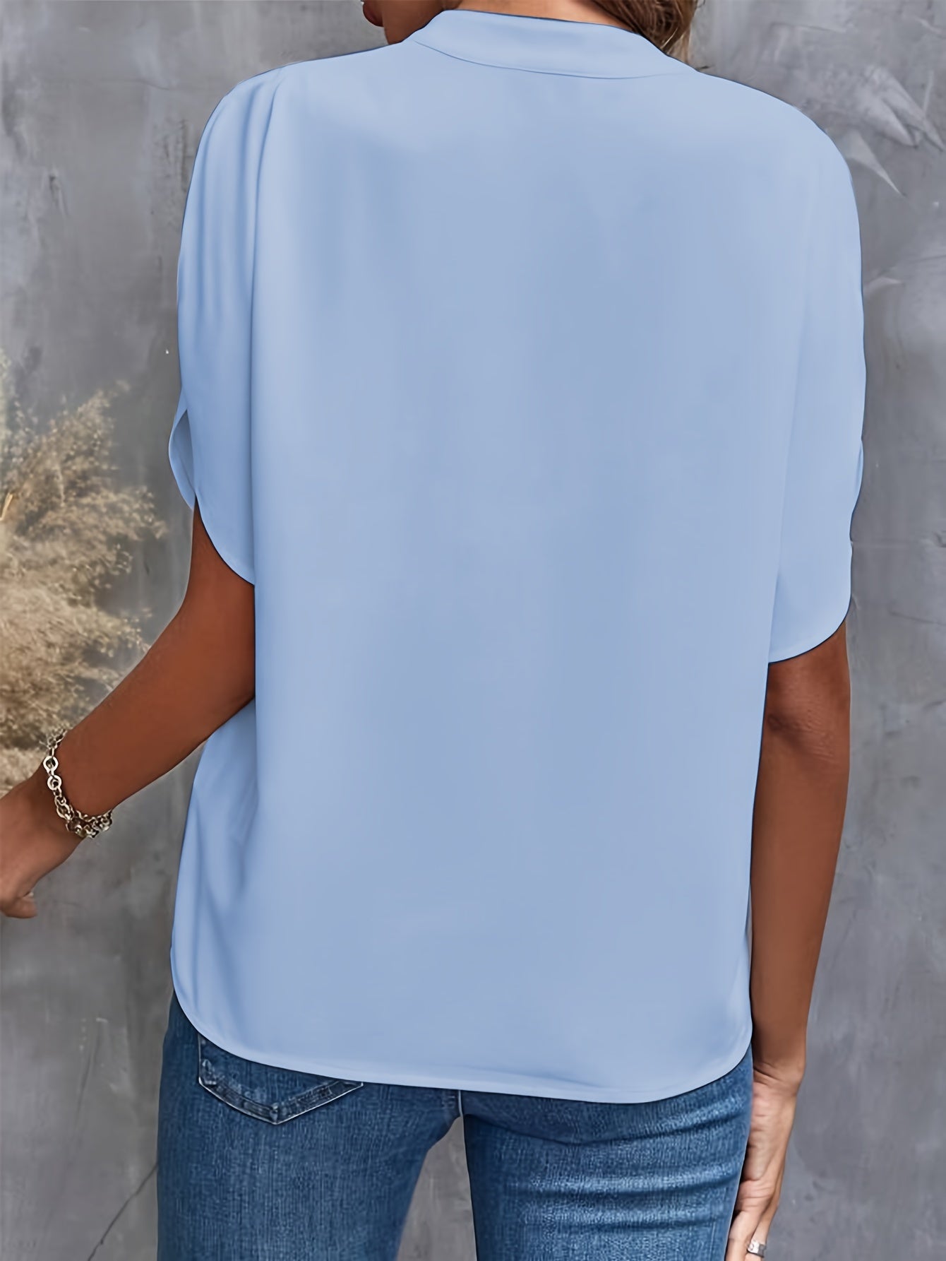 Blouse à Manches Courtes avec Col en V pour Femme | Idéale pour les Journées Chaudes