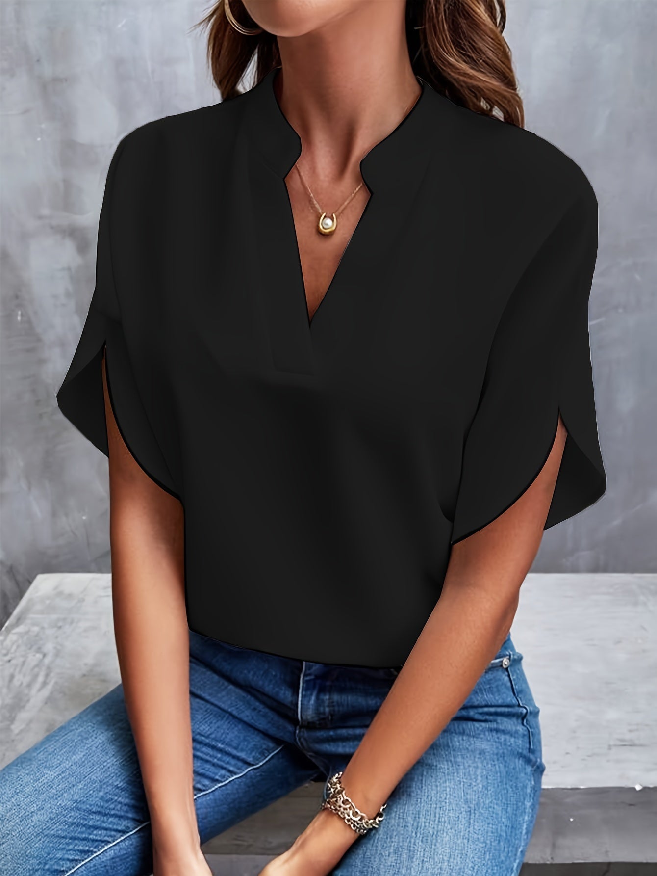 Blouse à Manches Courtes avec Col en V pour Femme | Idéale pour les Journées Chaudes