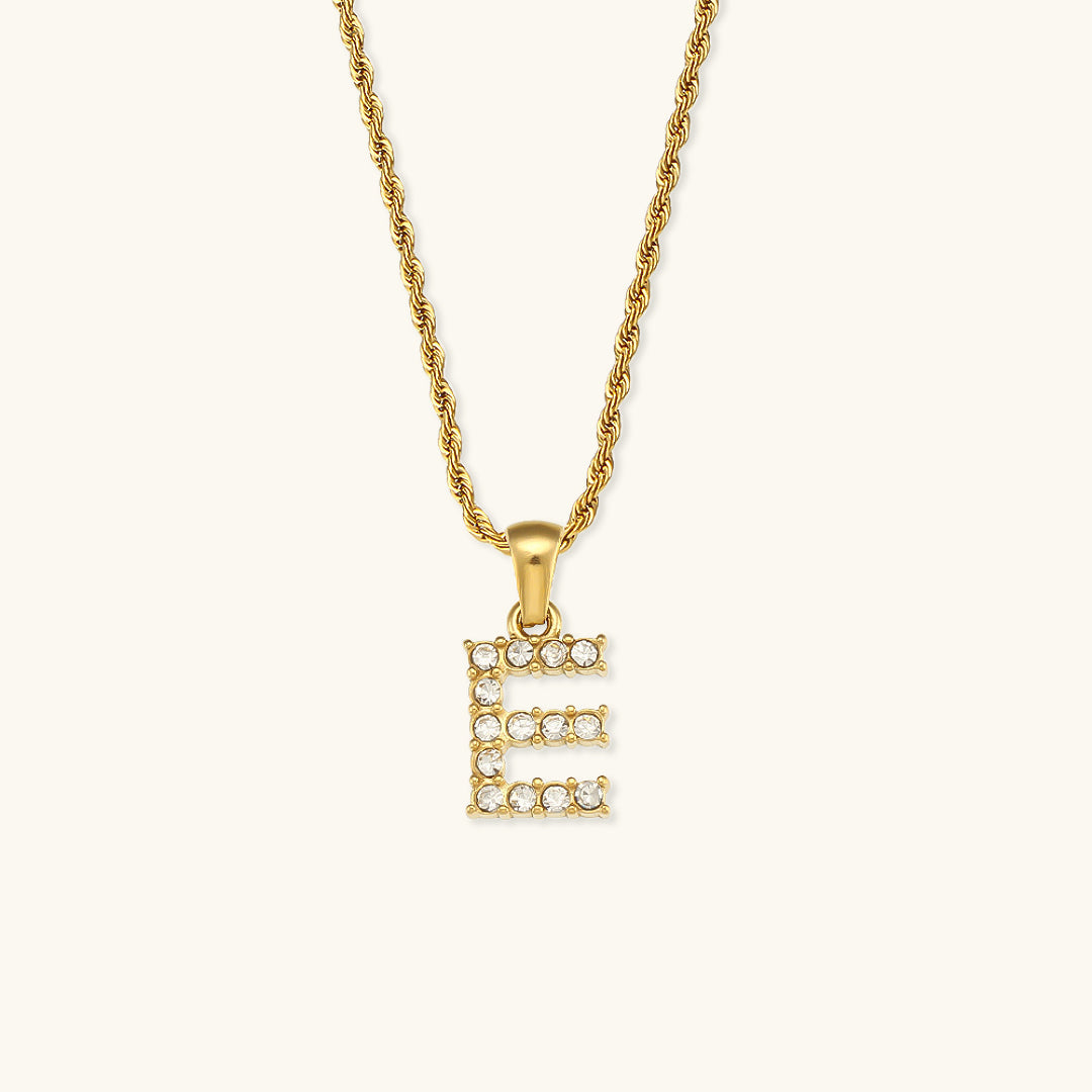 Collier initiale en pierres serties pour femmes