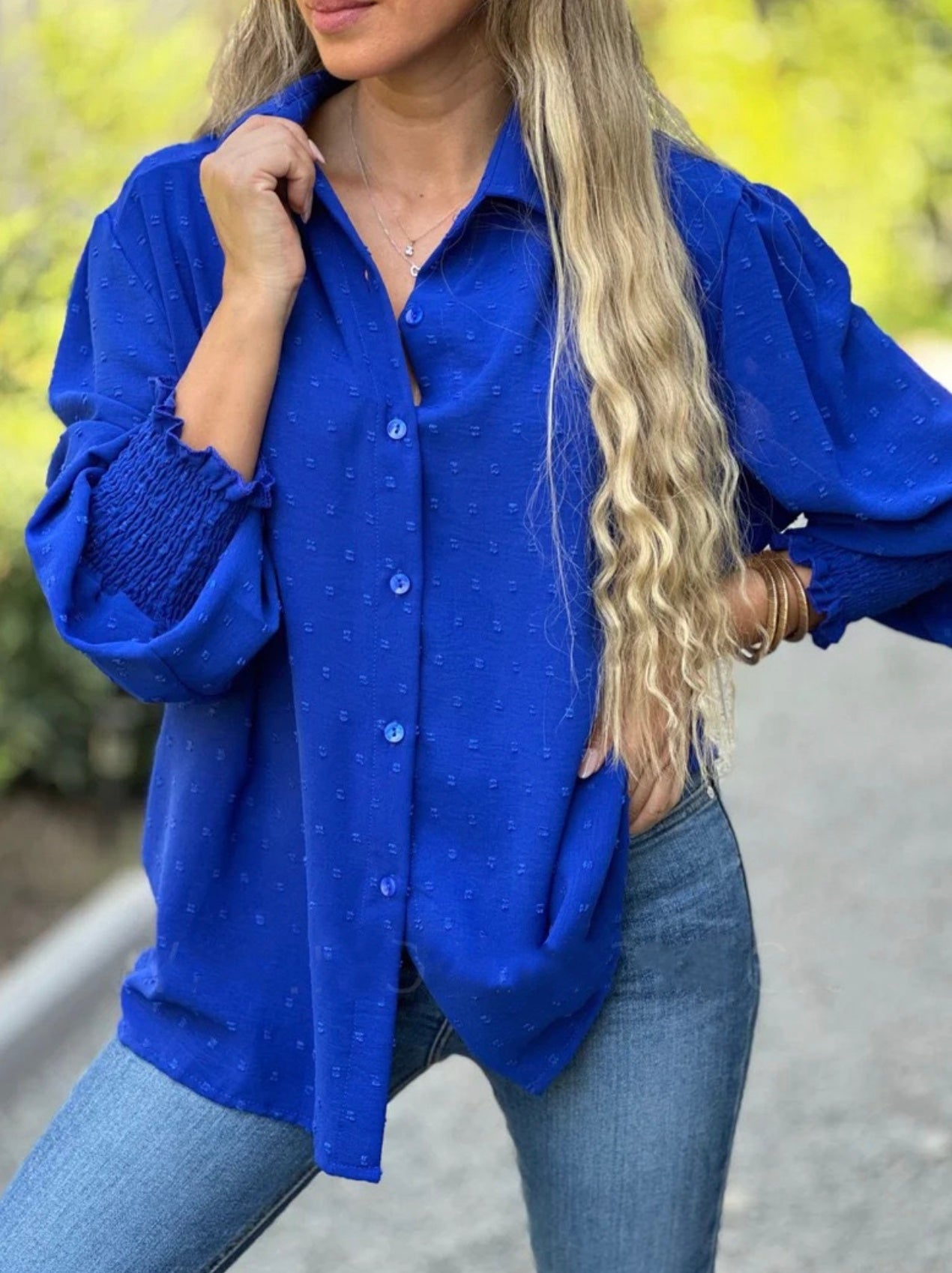 Blouse à Motif Swiss Dot avec Manches Lanterne pour Femmes | Idéal pour le Bureau et les Occasions Quotidiennes