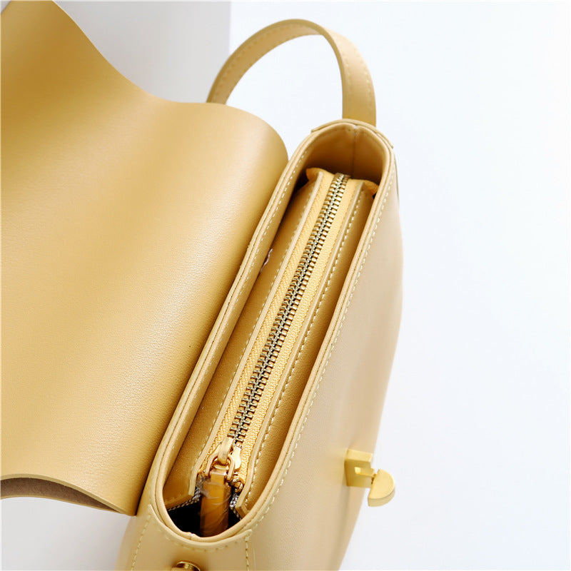 Sac Selle Compact avec Bandoulière Ajustable pour Femmes | Idéal pour le Quotidien