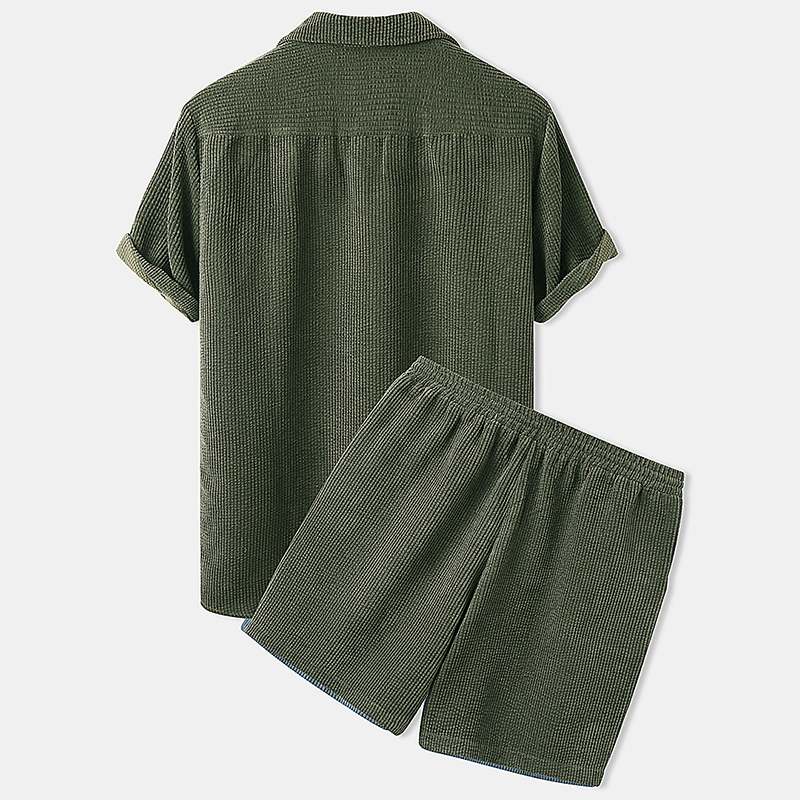 Ensemble Lounge avec Shirt à Col Ouvert et Short Élastique pour Homme | Idéal Pour Les Moments de Détente