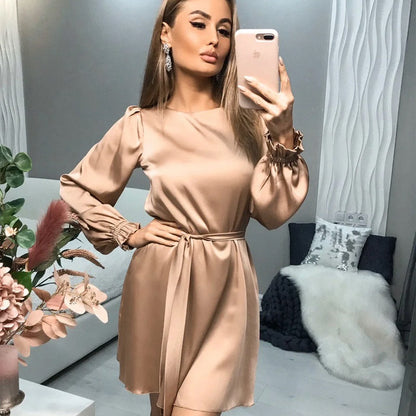 Robe De Soirée Avec Coupe Classique Et Longueur Courte Pour Femmes | Idéal Pour Occasions Festives