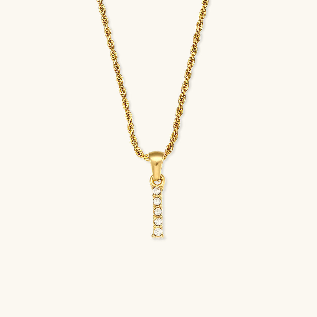 Collier initiale en pierres serties pour femmes