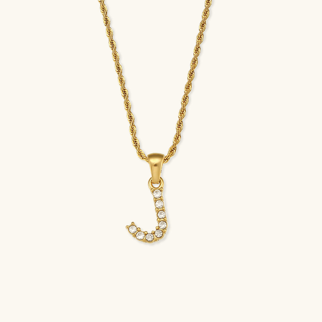 Collier initiale en pierres serties pour femmes