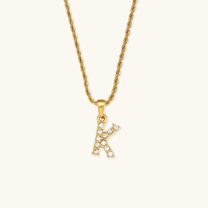 Collier initiale en pierres serties pour femmes