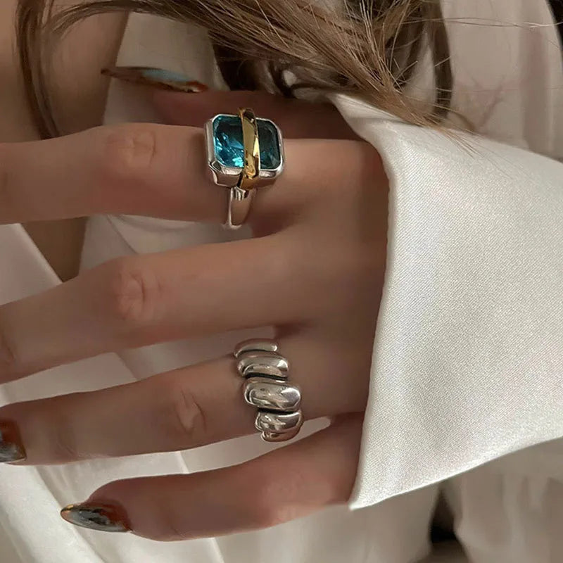 Bague Avec Pierre Bleue Et Finition Argentée Pour Femme | Idéale Pour Un Usage Quotidien Ou Des Occasions