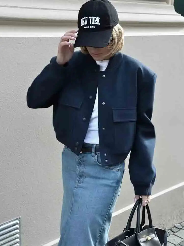 Veste Bomber Courte Avec Finitions Ajustées Pour Femme | Idéale Pour La Mi-Saison Et Le Port Quotidien