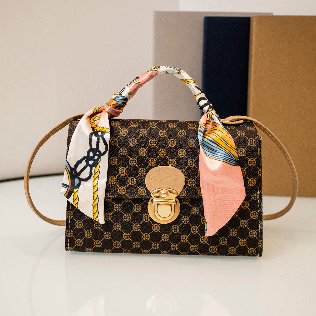 Sac Crossbody Carré avec Motif Floral pour Femme | Idéal pour Usage Quotidien
