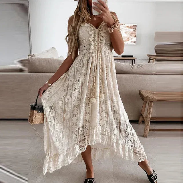 Robe Longue Femme | Col V Élégant | Détail en Dentelle | Coupe Fluide