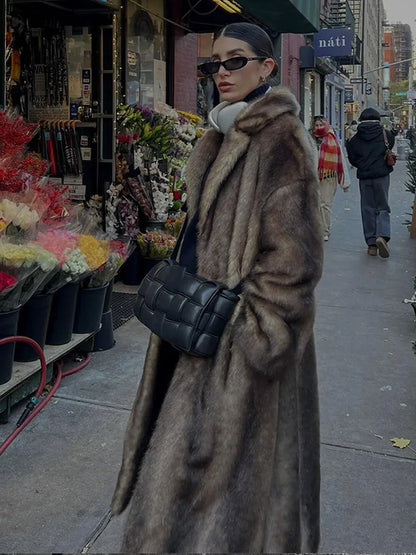 Manteau D’Hiver Long avec Doublure Imitation Fourrure pour Femme | Idéal pour Temps Froid