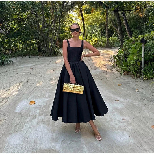 Robe Midi Sans Manches Évasée avec Taille Marquée et Encolure Carrée pour Femme | Idéale pour le Printemps, l'Été et l'Automne