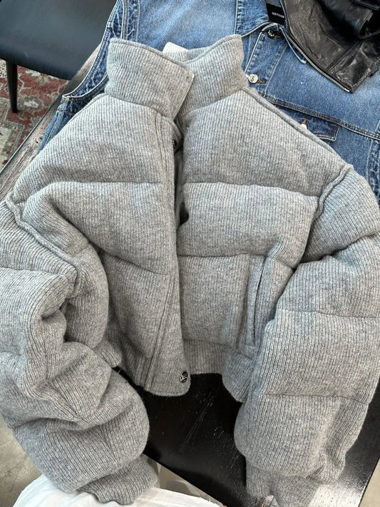 Doudoune avec Col Haut et Manches Côtelées pour Femme | Idéale pour Temps Froid