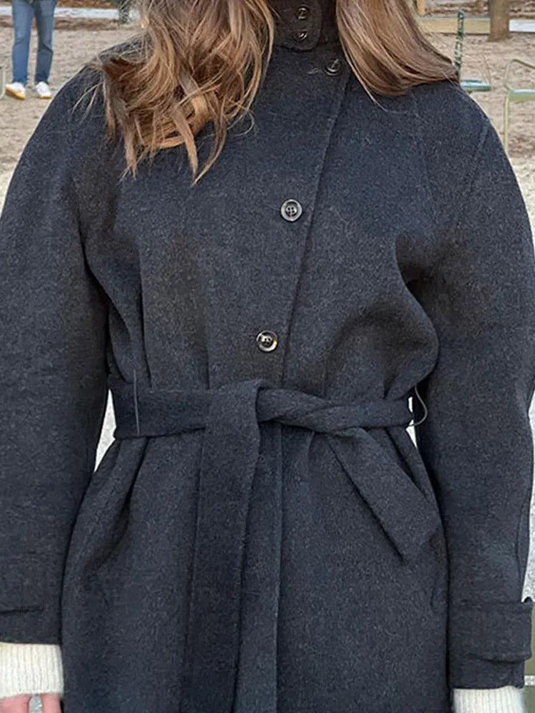 Manteau Court à Boutonnage Simple avec Ceinture pour Femme | Idéal pour l’Automne et l’Hiver
