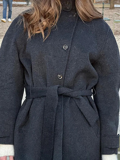 Manteau Court à Boutonnage Simple avec Ceinture pour Femme | Idéal pour l’Automne et l’Hiver