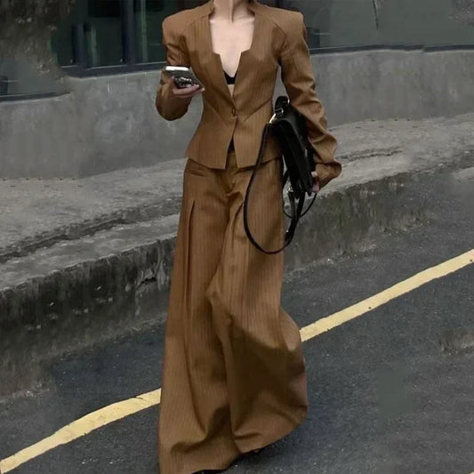 Ensemble Blazer Et Pantalon Rayés Avec Taille Haute Pour Femme | Idéal Pour Le Bureau Et Le Quotidien