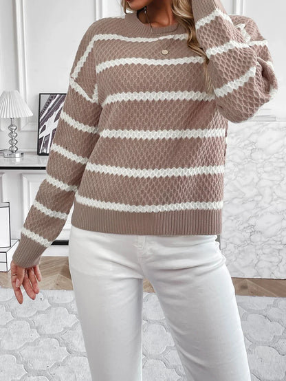 Pull Rayé à Col Rond avec Coupe Ample pour Femmes | Idéal pour Saisons Fraîches