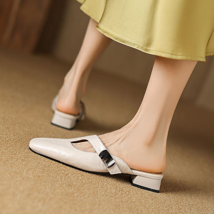 Mules à bout carré avec détail métallique pour femmes | Idéales pour le printemps et l’été