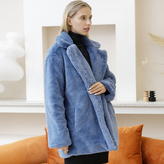 Manteau Mi-Long avec Finition en Fausse Fourrure pour Femme | Idéal pour l’Automne et l’Hiver