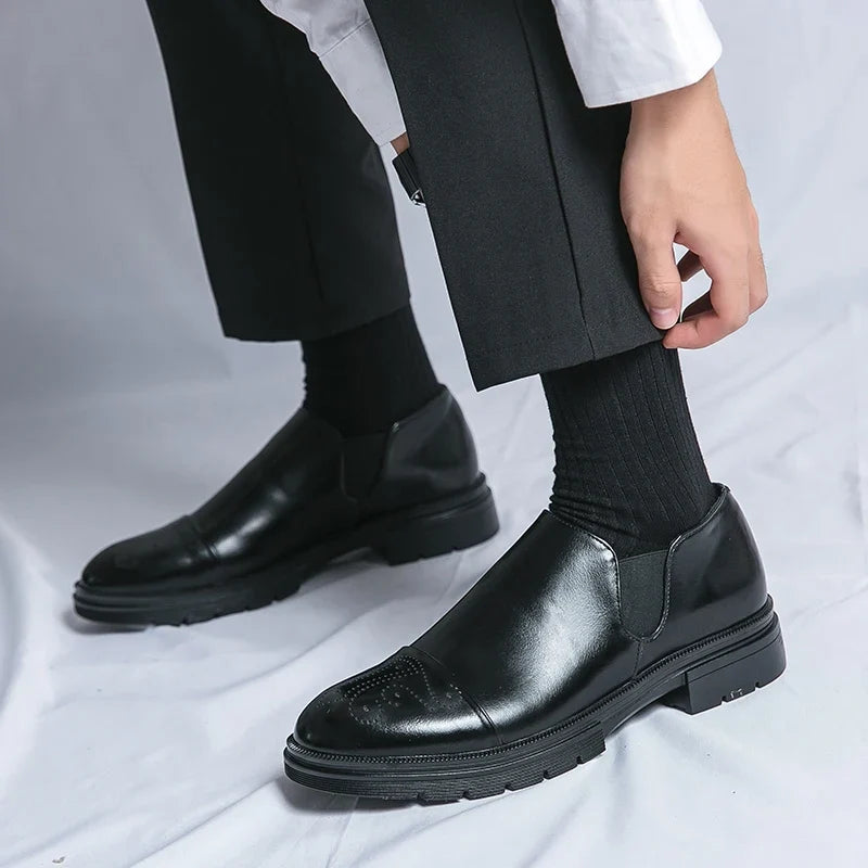 Chaussures slip-on avec détails brogue pour hommes | Idéal pour les tenues habillées et les occasions professionnelles