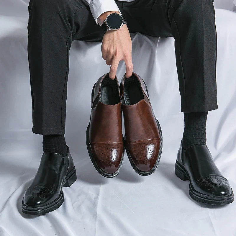 Chaussures slip-on avec détails brogue pour hommes | Idéal pour les tenues habillées et les occasions professionnelles