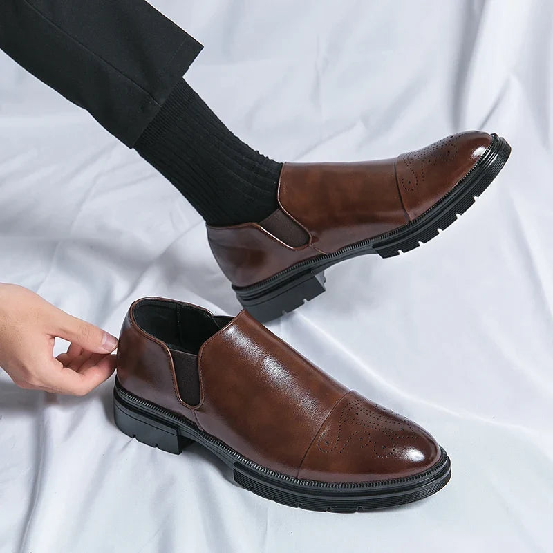 Chaussures slip-on avec détails brogue pour hommes | Idéal pour les tenues habillées et les occasions professionnelles