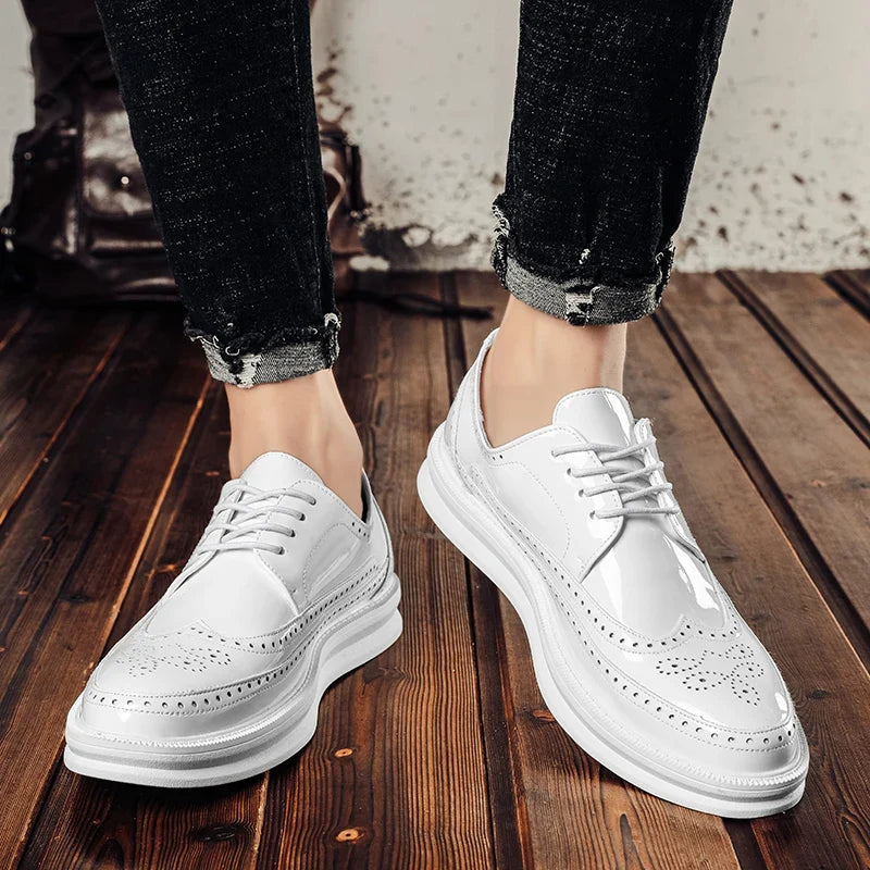 Chaussures derby avec décor brogue pour hommes | Idéal pour les occasions habillées et les sorties décontractées