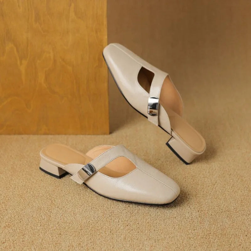 Mules à bout carré avec détail métallique pour femmes | Idéales pour le printemps et l’été
