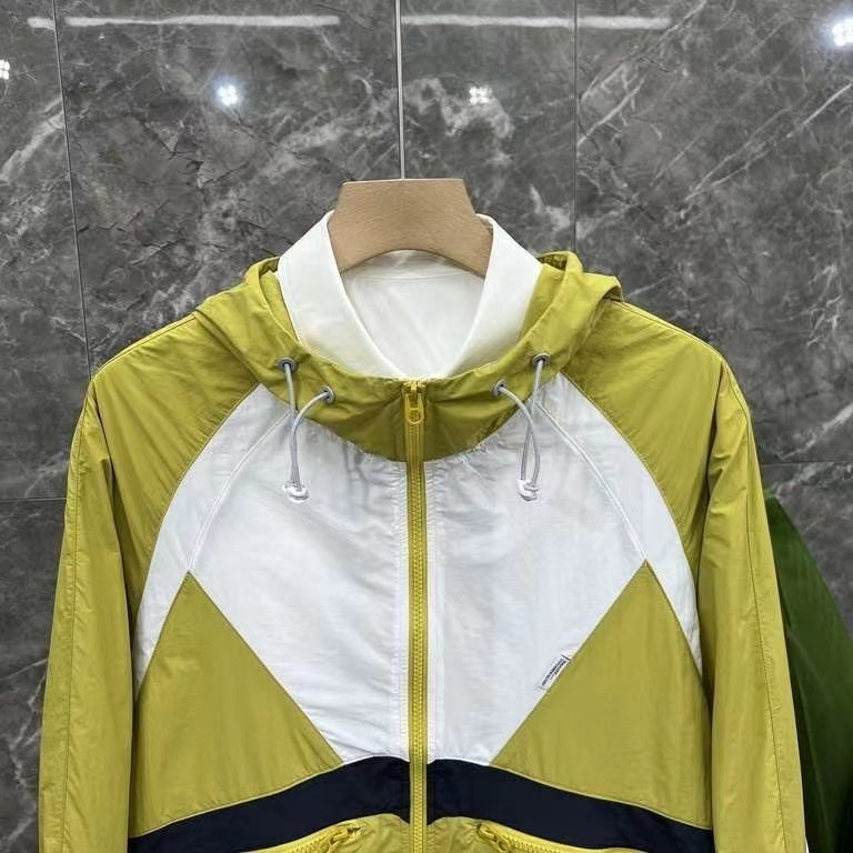 Veste Coupe-Vent À Capuche avec Fermeture Zippée pour Homme | Idéale pour L’Hiver