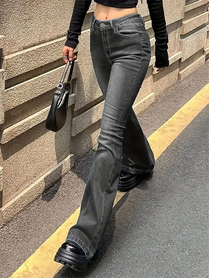 Jean Évasé à Taille Haute avec Poches Classiques pour Femme | Idéal pour un Usage Quotidien