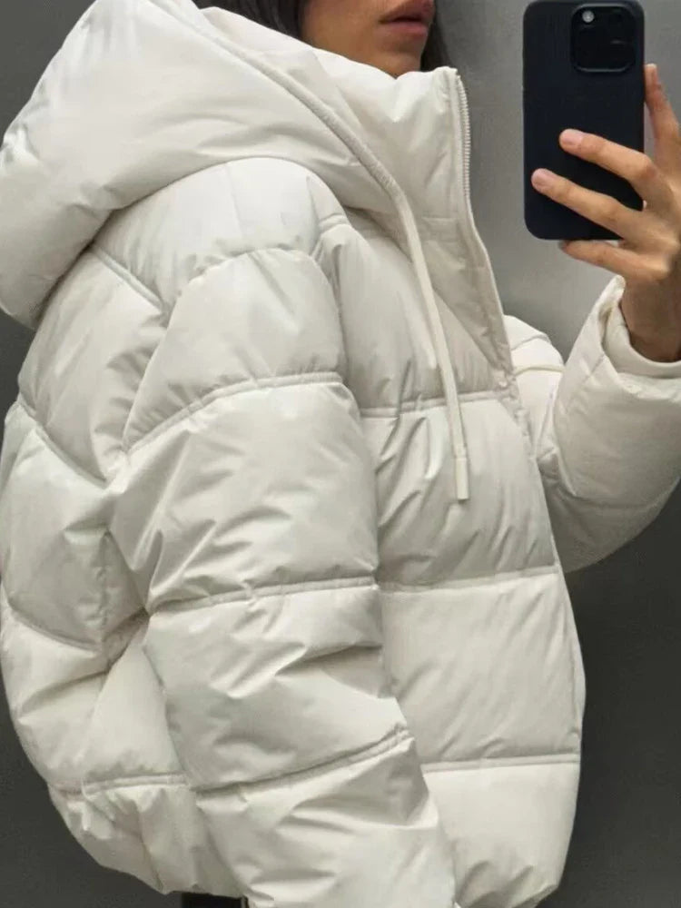 Doudoune Matelassée avec Capuche et Coupe Décontractée pour Femme | Idéale par Temps Froid