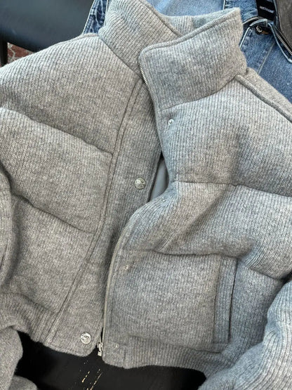 Doudoune avec Col Haut et Manches Côtelées pour Femme | Idéale pour Temps Froid