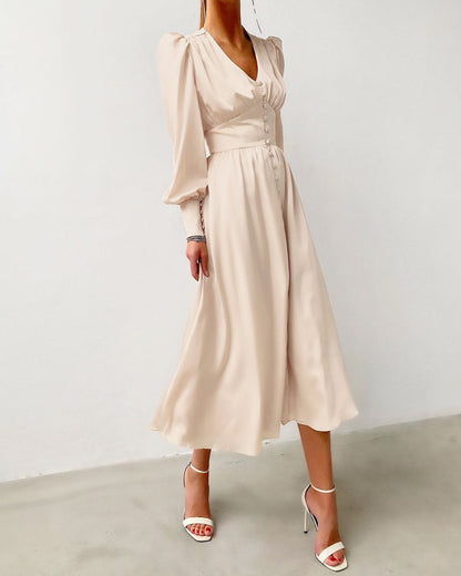 Robe Avec Coupe Ajustée Et Tissu Satiné Pour Femme | Idéale Pour Des Soirées