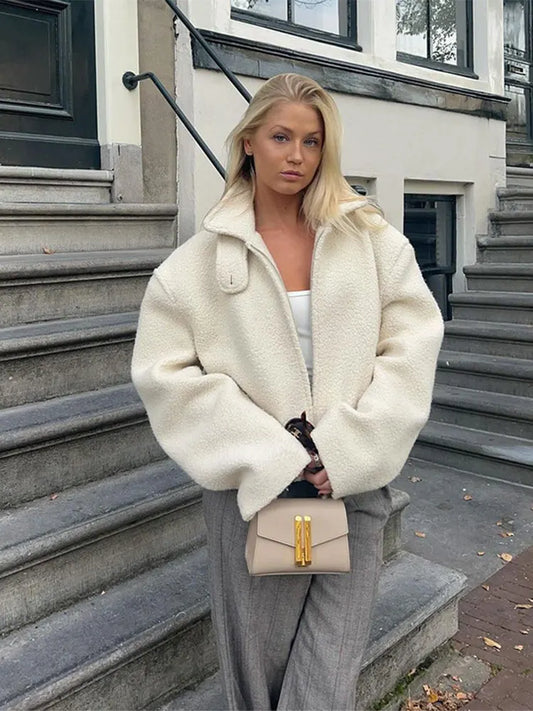 Veste Courte avec Fermeture Éclair et Col à Revers pour Femme | Idéale pour l’Automne et l’Hiver