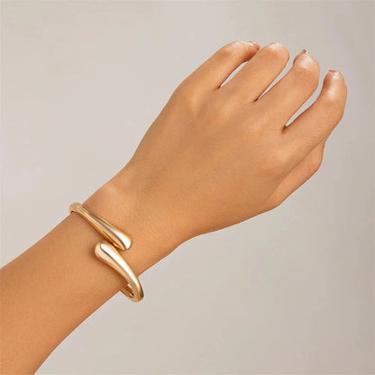 Ensemble bracelet et bague goutte pour femmes