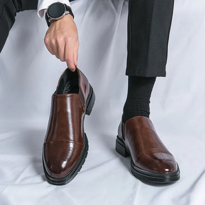 Chaussures slip-on avec détails brogue pour hommes | Idéal pour les tenues habillées et les occasions professionnelles